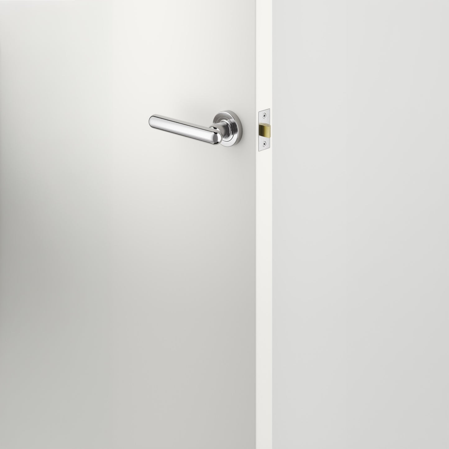 Iver Door Handle Puerto Rose Round Polished Chrome Passage Kit