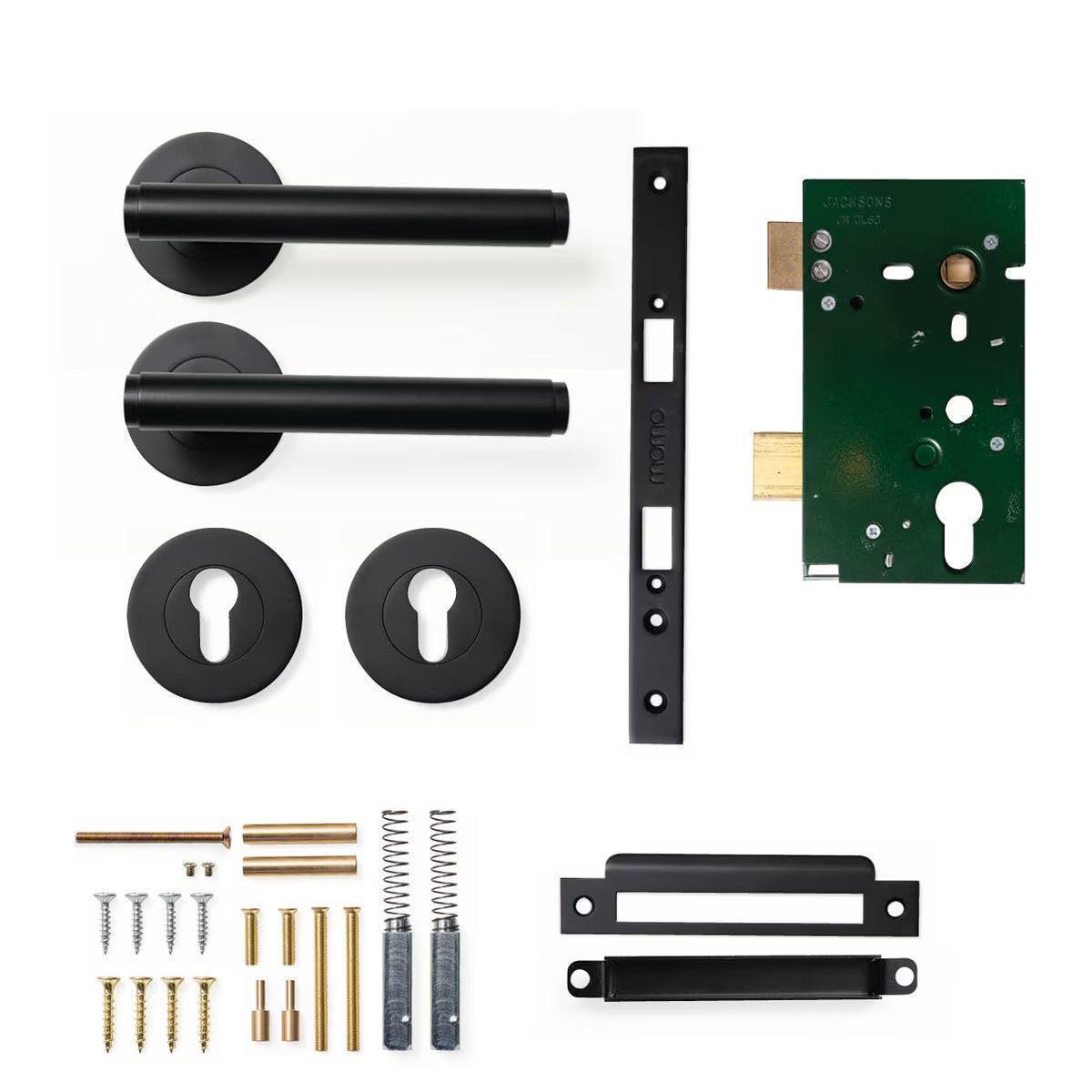 Momo Bellevue Plain Door Handle Entrance Set Matt Black