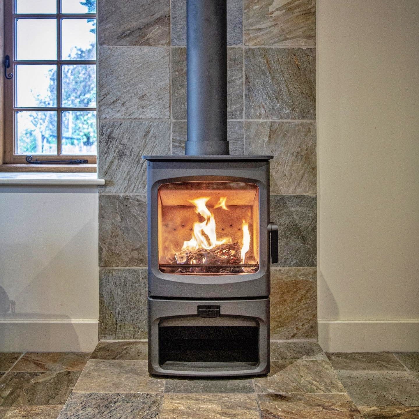 Charnwood Aire 7 Store Stand Freestanding Wood Fireplace