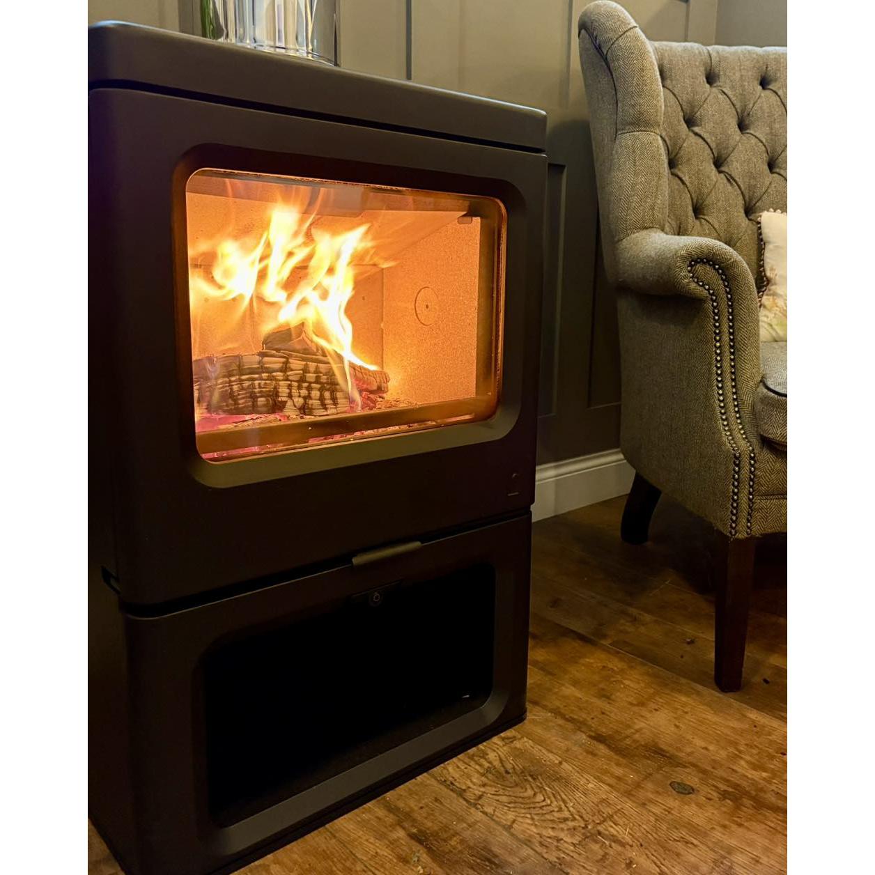 Charnwood Skye E700 INTELLIGENT Freestanding Wood Fireplace