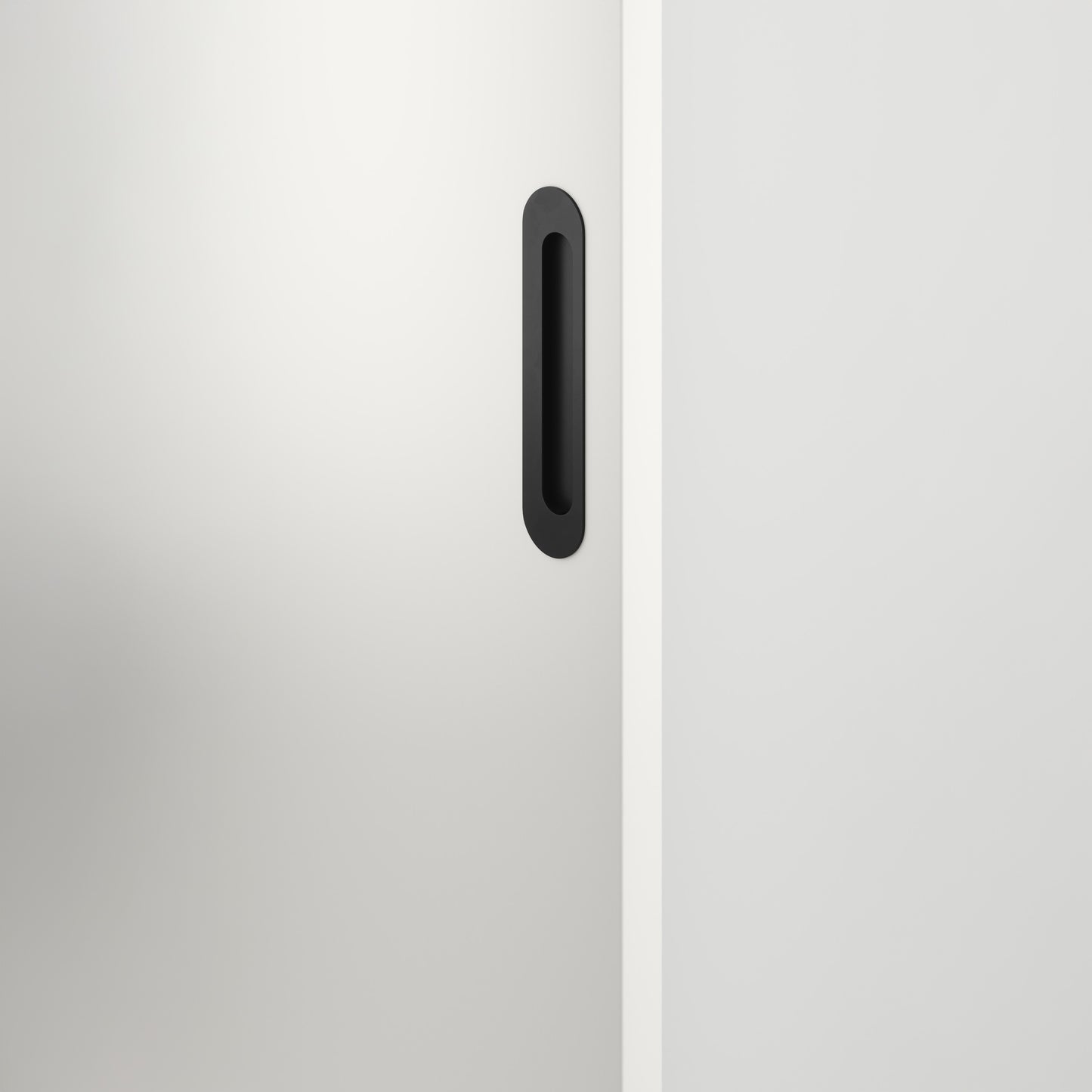 Iver Flush Pull Puerto Oval Matt Black