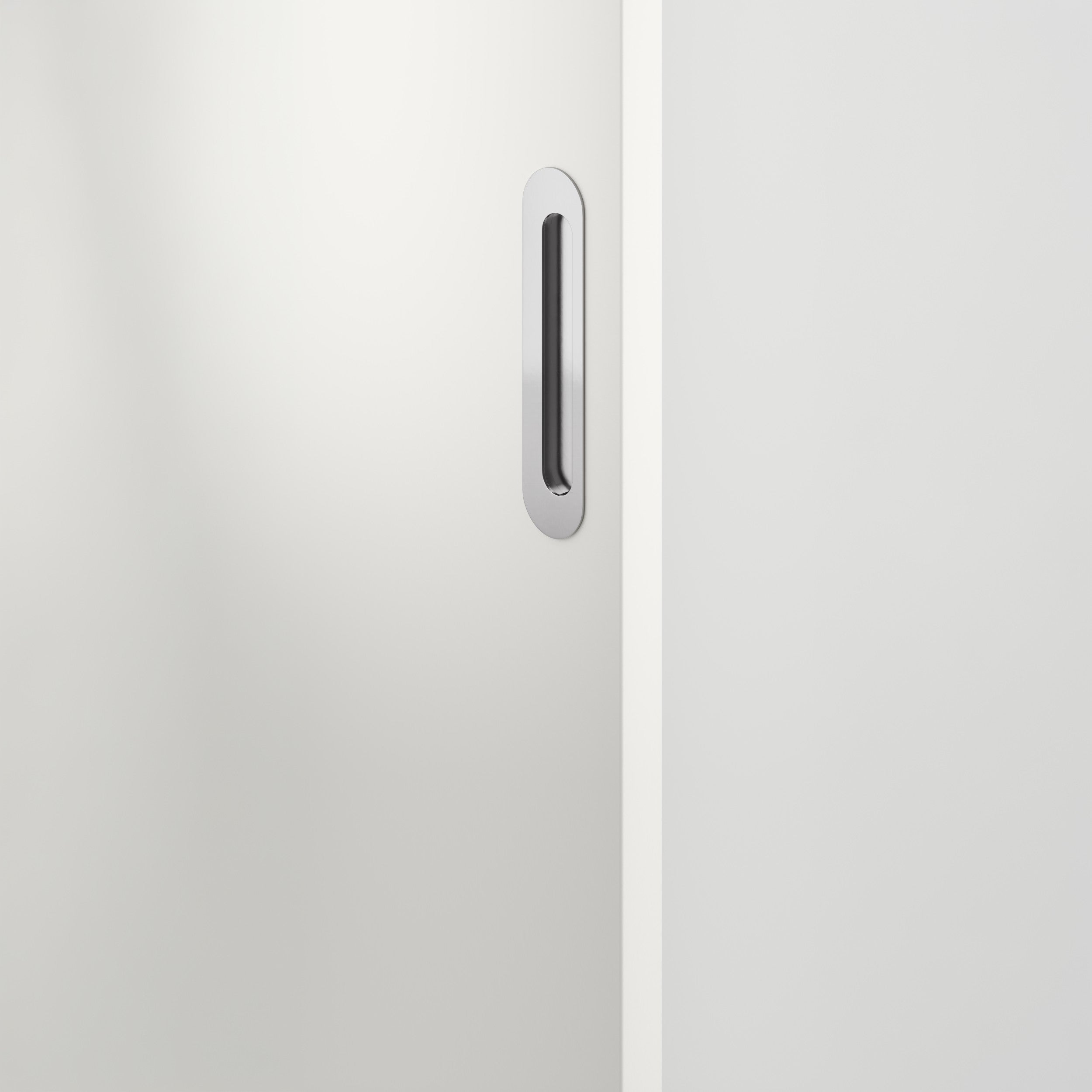 Iver Flush Pull Puerto Oval Polished Chrome