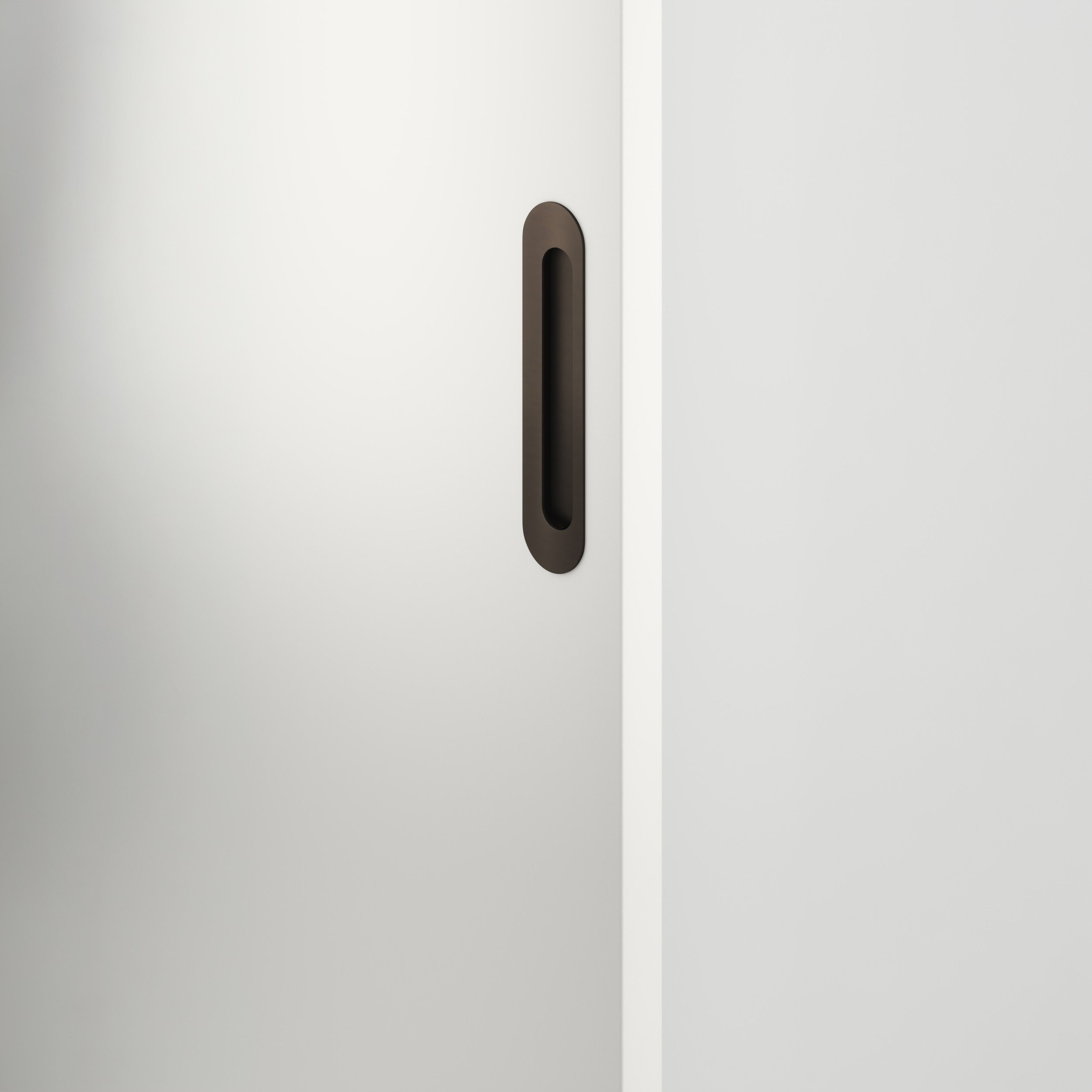 Iver Flush Pull Puerto Oval Signature Brass