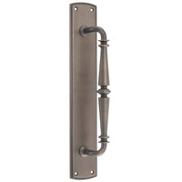 Iver Pull Handle Sarlat Backplate Signature Brass 380mm
