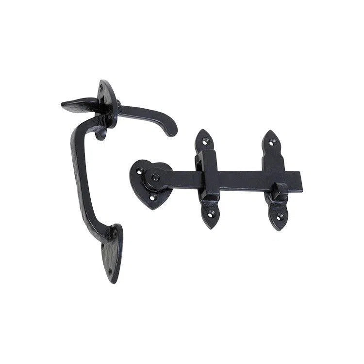 Tradco Suffolk Latch Iron Matt Black H195xL165xW43mm